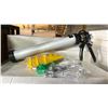 Image 2 : 16 COX AVON 600 CAULKING GUNS - EACH INCLUDES 6 YELLOW 2N1006 CONE NOZZLES