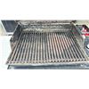 Image 4 : WEBER STAINLESS STEEL PROPANE GRILL