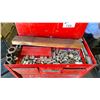 Image 2 : HERBRAND RED ROLLING METAL 16 DRAWER TOOL CHEST WITH CONTENTS (APPROX. 50" T)
