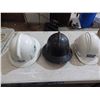 Image 1 : Safety hard hats.