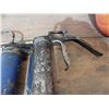 Image 2 : Lot of two grease guns.