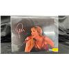 Image 1 : AUTOGRAPHED PHOTO OF TAYLOR SWIFT WITH COA