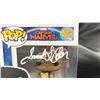 Image 3 : FUNKO POP! MARVEL CAPTAIN MARVEL #447 NICK FURY WITH GOOSE THE CAT BOBBLE-HEAD AUTOGRAPHED BY