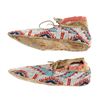Image 6 : 19th C. Northern Cheyenne Beaded Men's Moccasins