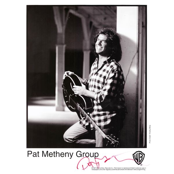 Musician Pat Metheny signed photo