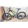 Image 2 : TREK ROSCOE BLACK 27 SPEED FRONT SUSPENSION MOUNTAIN BIKE WITH FULL DISC BRAKES