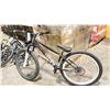 Image 1 : BLACK NO NAME SINGLE SPEED FRONT SUSPENSION MOUNTAIN BIKE WITH REAR DISC BRAKE
