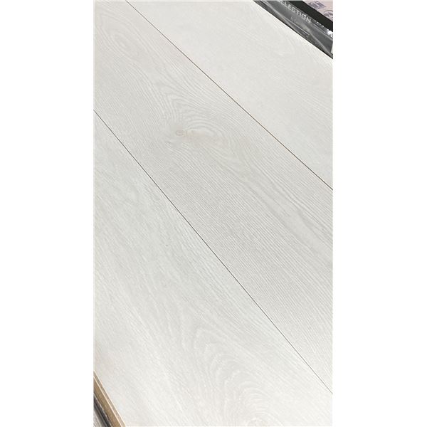 860.40 SQ FT OF EURO ORIGINAL SWISS AQUA COLLECTION 12.0MM BIANCO GLUELESS LAMINATE FLOORING