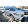 Image 5 : 2019 HYUNDAI TUCSON, 4DRSW, GREY, VIN KM8J23A41KU989404