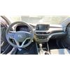 Image 9 : 2019 HYUNDAI TUCSON, 4DRSW, GREY, VIN KM8J23A41KU989404