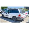 Image 2 : 2002 FORD WINDSTAR LX, 4DR 7 PASS VAN, WHITE, VIN 2FMZA55402BA66168