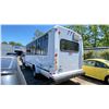 Image 2 : 2005 GMC C5500, 3DR 12 PASS BUS, WHITE, VIN 1GDE5V1245F525535