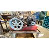 Image 2 : WILLIAMS MACHINE HYDRAULIC PUMP MODEL 20 ON METAL STAND