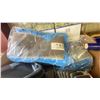 Image 2 : MOLDEX EARPLUGS, DUSTPANS, MOP HEAD ATTACHMENTS & CLEANING BRUSHES