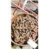 Image 2 : PALLET OF BARRELS OF HEAVY DUTY CHAINS, TIRE CHAINS & SCRAP METAL