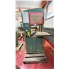Image 1 : GENERAL 14.6" VERTICAL BANDSAW  GREEN STEEL BODY WITH TILT TABLE