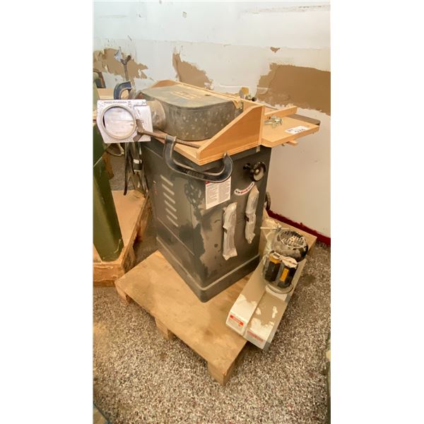 ROCKWELL 52-114 TABLE SAW W/ POWER FEEDER  220V, 1-PHASE  *ITEM IS LOCATED OFFSITE*