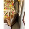 Image 4 : Vintage Wash Table