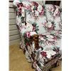 Image 2 : Upholstered Floral Couch