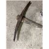 Image 2 : Crowbar and Axe lot