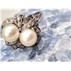 Image 14 : Vintage Art-Deco Twin Pearl & Diamond Bypass Ring