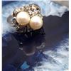 Image 19 : Vintage Art-Deco Twin Pearl & Diamond Bypass Ring