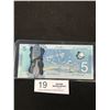 Image 2 : 2013 UNCIR $5.00 CDN Bill