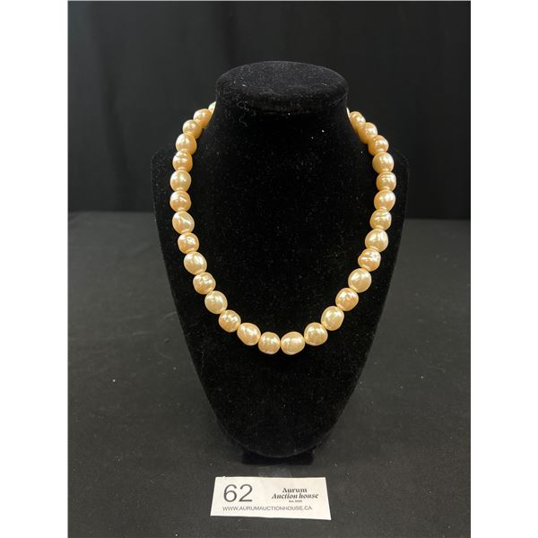 Vintage Quality Banoque Pearl Necklace Beauty