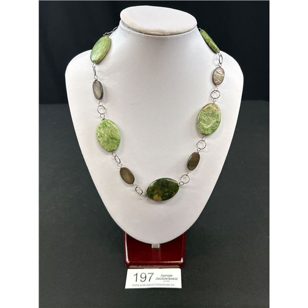Pretty Polished Stone Necklace w/ Toggle Clap