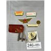 Image 2 : Lot of Retro Buttons, Razors, Skeleton Keys