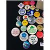 Image 2 : 100+ Vintage Pins/Badges
