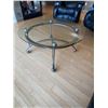 Image 1 : Coffee Table measures 37 1/2 inches round