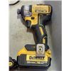 Image 2 : DEWALT 1/4" CORDLESS IMPACT DRIVER DCF887 2 BATTERIES, CHARGER WORKING