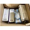 Image 2 : BOX OF METAL HALIDE HALOGEN LIGHT BULBS