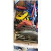 Image 2 : ELECTRIC SKILLSAW, JUMPER CABLES, STRAPS AND CAUTION TAPE