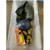 Image 1 : TOTE OF SAFETY VEST, LANYARDS HARD HAT ETC