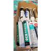 Image 2 : TRAY OF ASSORTED NEW CAULKING AND SEALANT