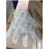 Image 2 : 2 CASES OF FOOD PREP GLOVES, SIZE LARGE, 800 PER CASE