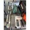 Image 2 : CONTRACTOR BAG FULL OF ASSORTED HAND TOOLS