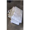 Image 1 : LARGE WHITE TARP