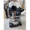 Image 2 : HART 6 GALLON SHOP-VAC WITH HOSE TESTED AND WORKING
