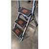 Image 2 : LITTLE GIANT ALUMINUM LADDER