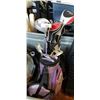 Image 1 : 2 BAGS OF KIDS GOLF CLUBS, PURPLE RIGHT HANDED BLACK LEFT HANDED