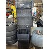 Image 1 : APPROX 20 PLUS BLACK CRATES
