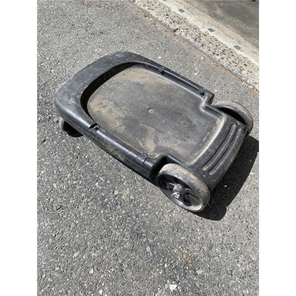PLASTIC 4 WHEEL FLAT CART