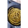Image 2 : TUB OF EXTENTION CORDS