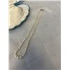 Image 2 : VINTAGE GENUINE PEARL GRADUATED AND HAND KNOTTED NECKLACE 18" WITH CASE