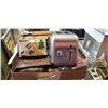 Image 1 : KITCHEN AID TOASTER AND ASSORTED KITCHEN ITEMS
