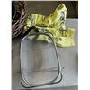 Image 3 : PICNIC BASKET, 2 LARGE COLLANDERS, NEW CASTING KIT, APRON ETC