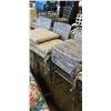 Image 3 : SET OF 8 OUTDOOR RATTAN AND METAL PATIO CHAIRS
